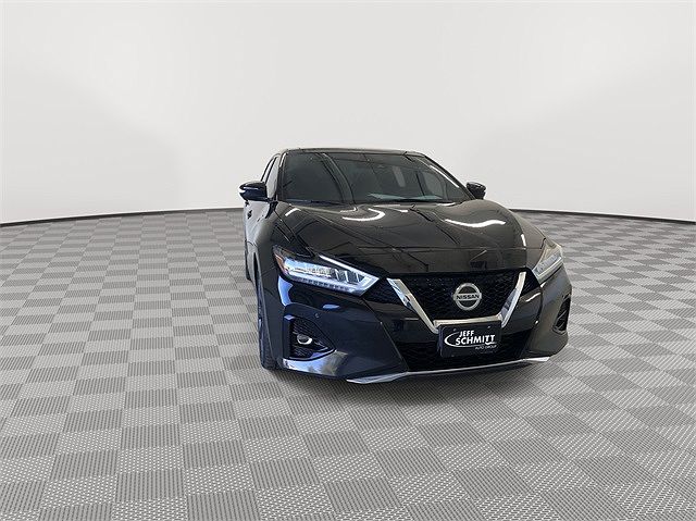 2019 Nissan Maxima SR image 1