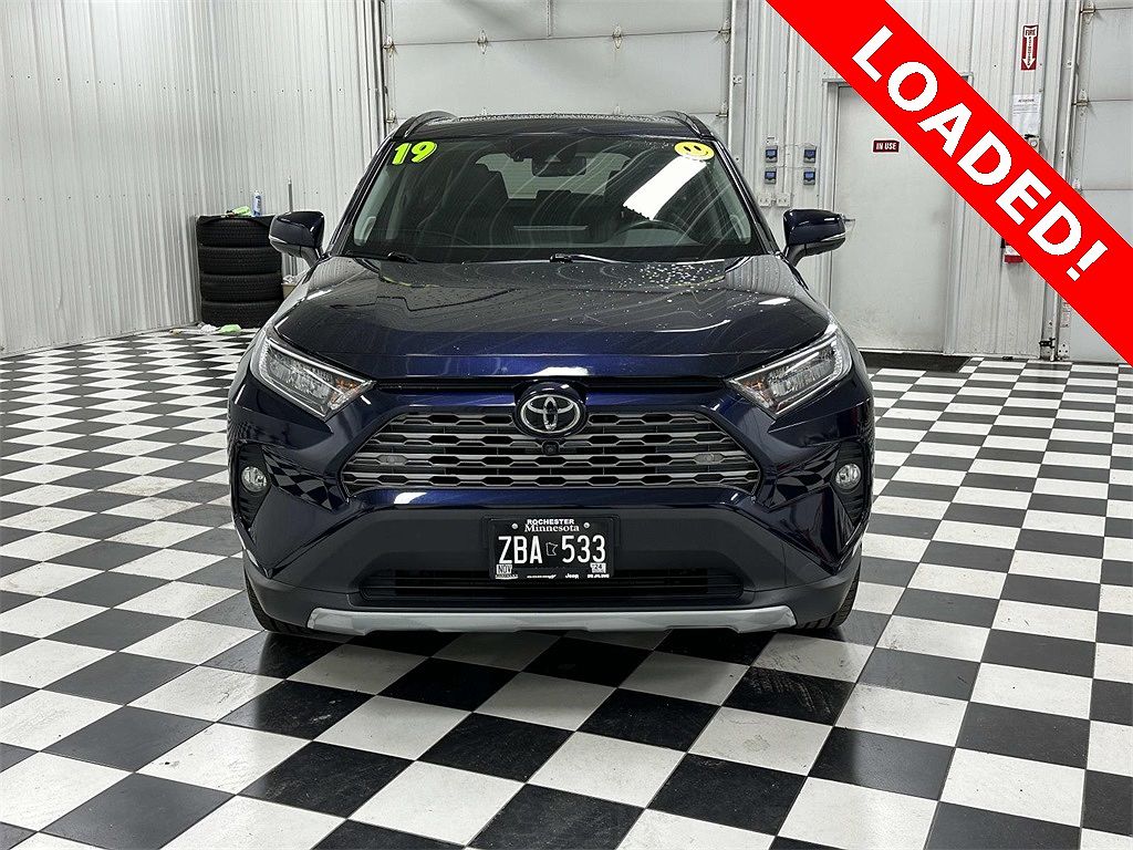 2019 Toyota RAV4 Limited Edition image 5