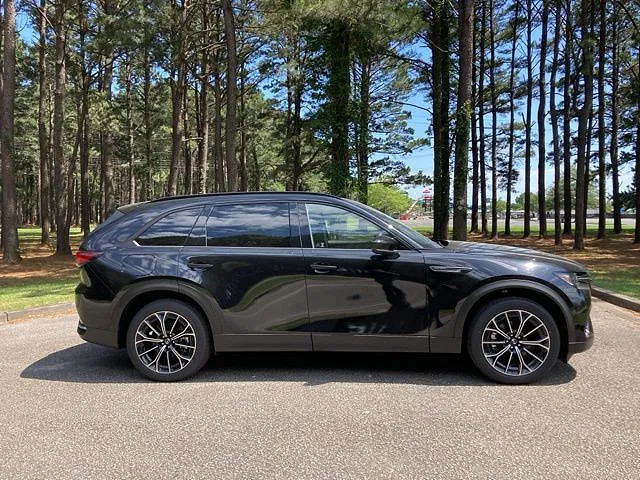 2025 Mazda CX-70