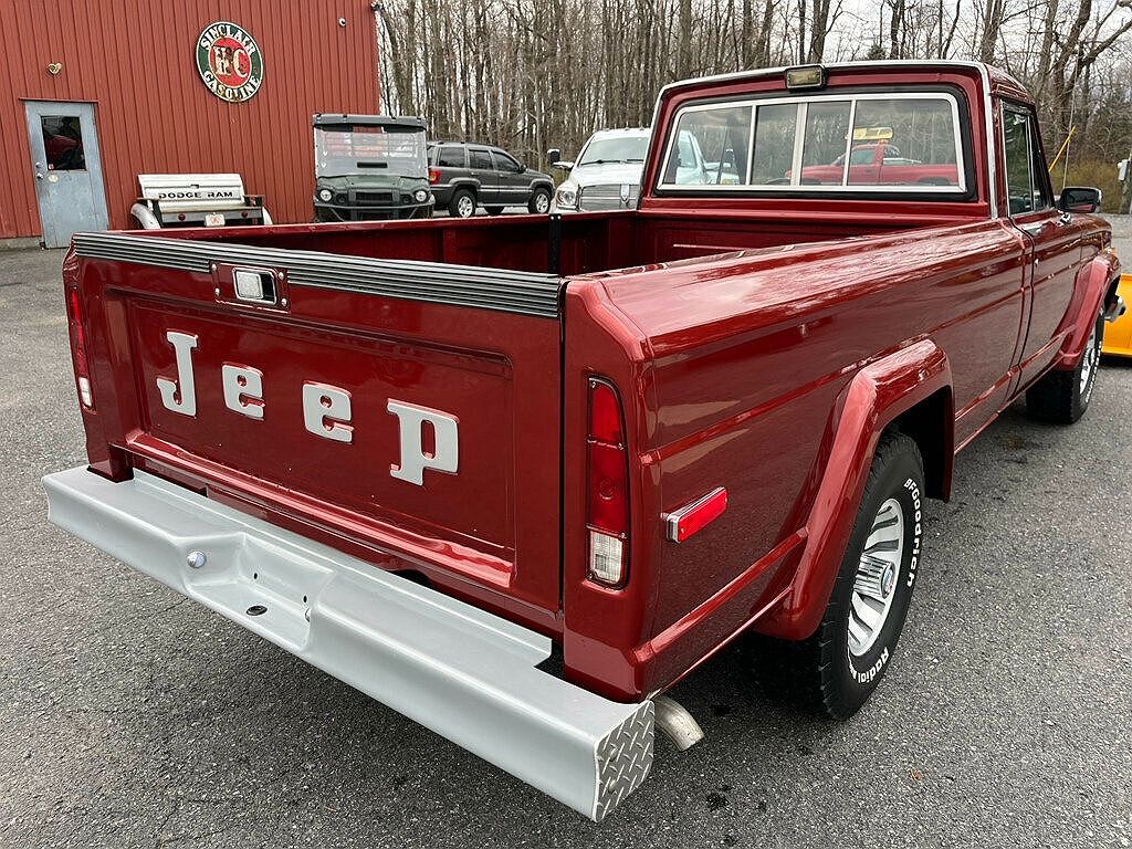 1984 Jeep J10 null image 3