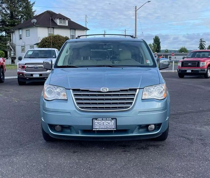 2010 Chrysler Town & Country