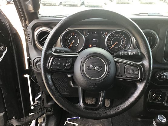 2020 Jeep Wrangler Unlimited Willys Sport photo 11