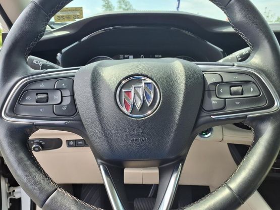 2021 Buick Envision Essence photo 4