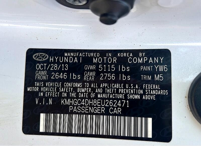 2014 Hyundai Genesis R-Spec image 18