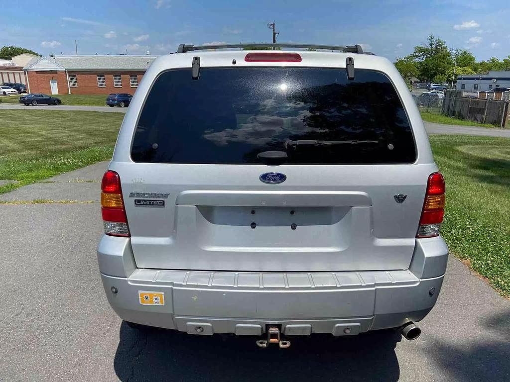 2006 Ford Escape Limited image 3