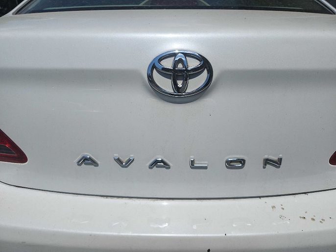 2005 Toyota Avalon
