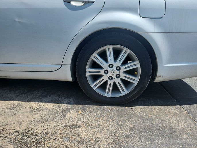 2005 Toyota Avalon