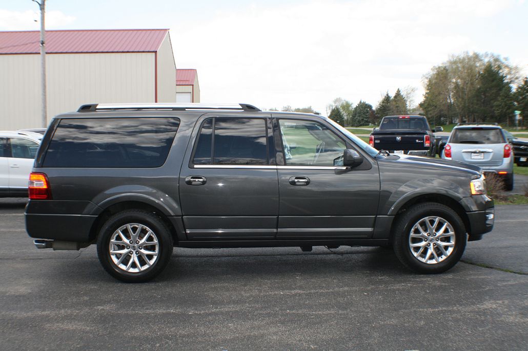 2017 Ford Expedition EL Limited image 3