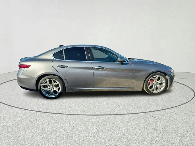 2021 Alfa Romeo Giulia