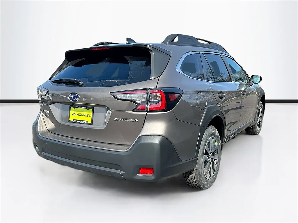 2024 Subaru Outback Premium image 4