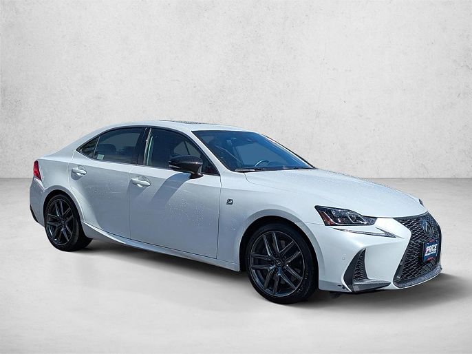 2020 Lexus IS