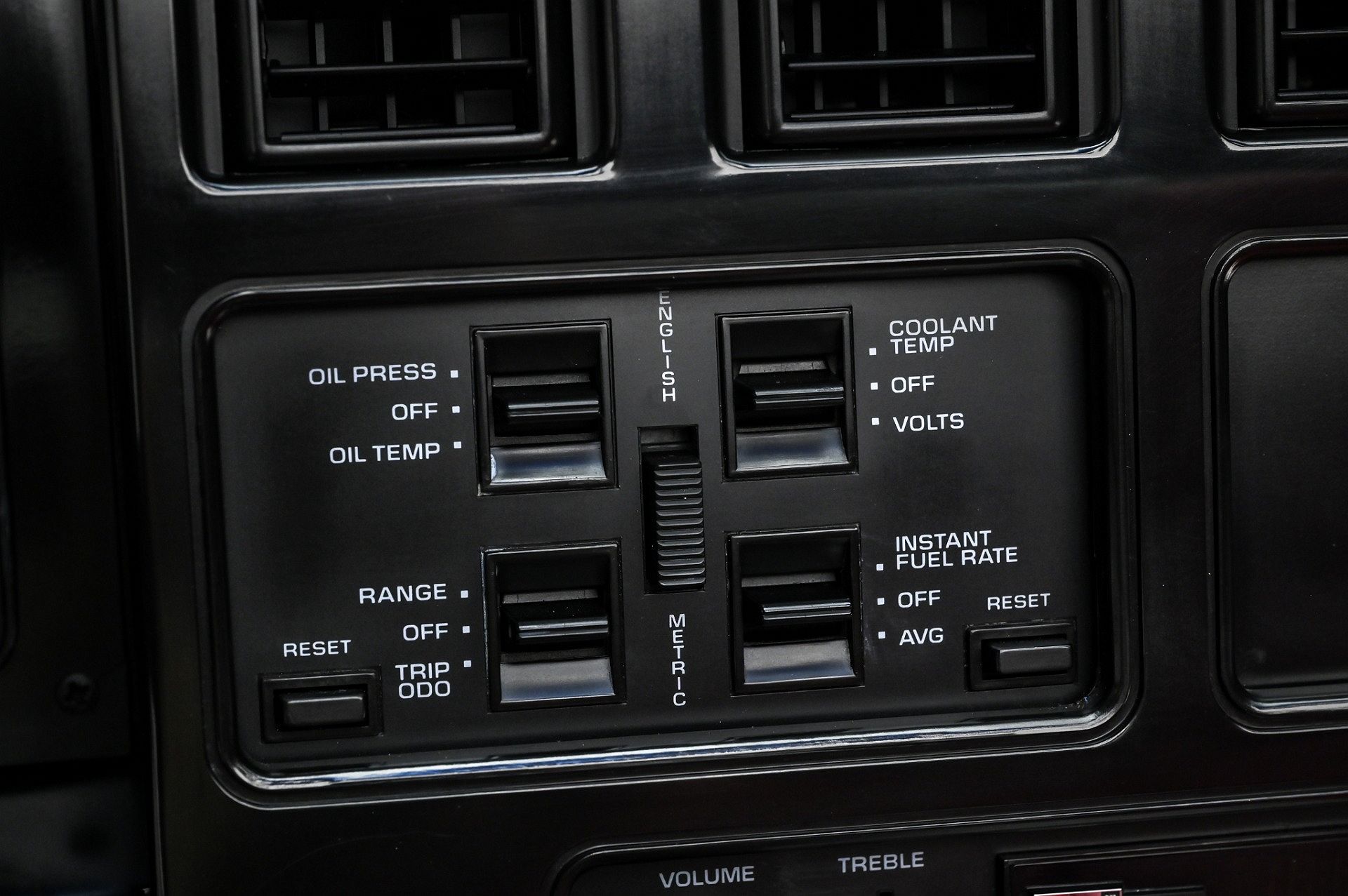 1985 Chevrolet Corvette null image 43