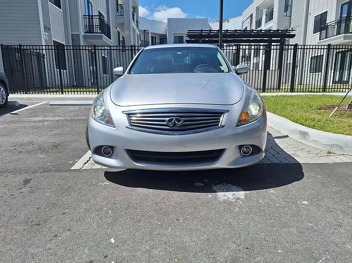 2015 Infiniti Q40
