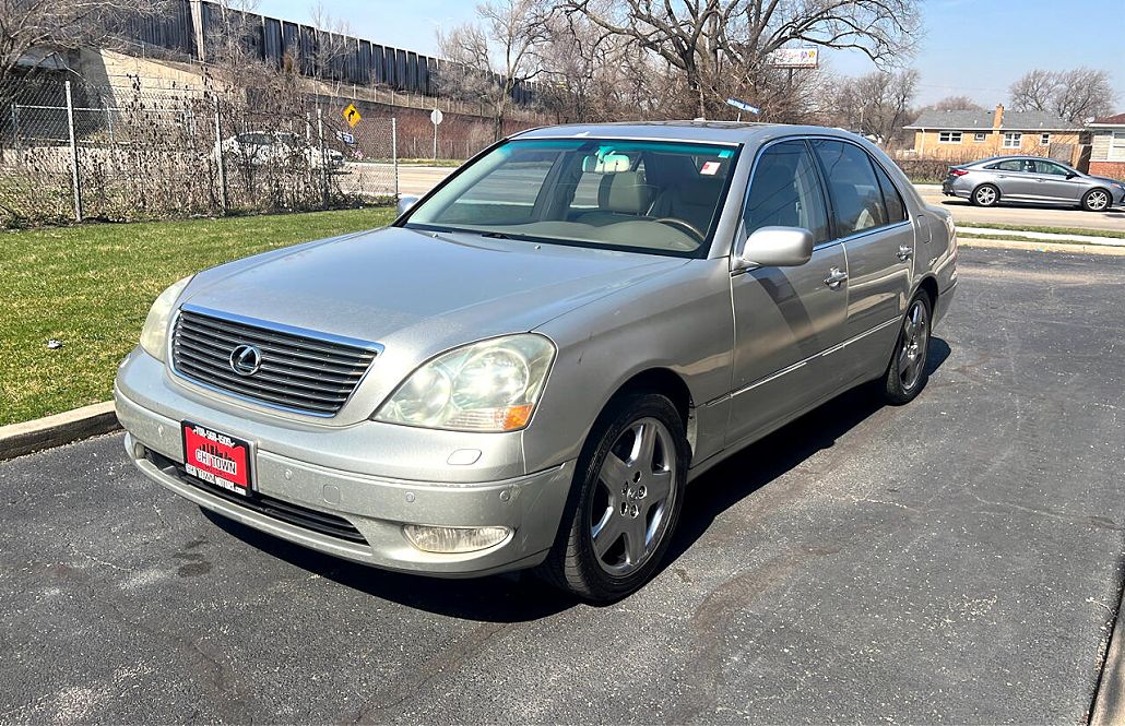 2003 Lexus LS 430 image 2