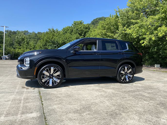 2025 Mitsubishi Outlander