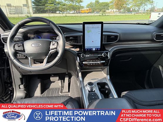 2023 Ford Explorer Platinum photo 10
