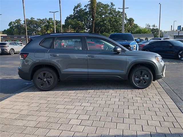 2025 Volkswagen Taos