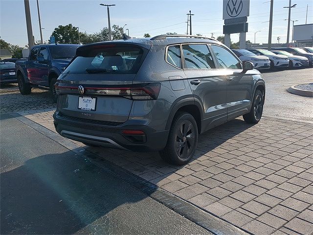 2025 Volkswagen Taos