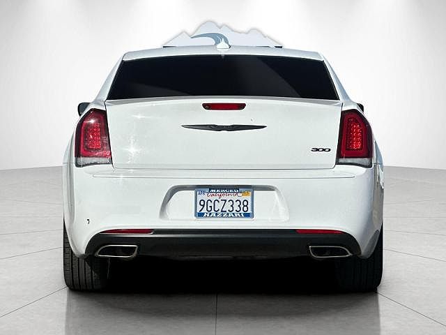 2022 Chrysler 300