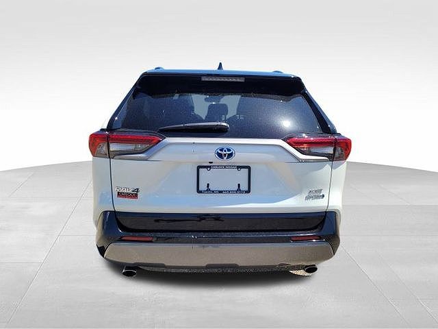 2020 Toyota RAV4 XSE image 3