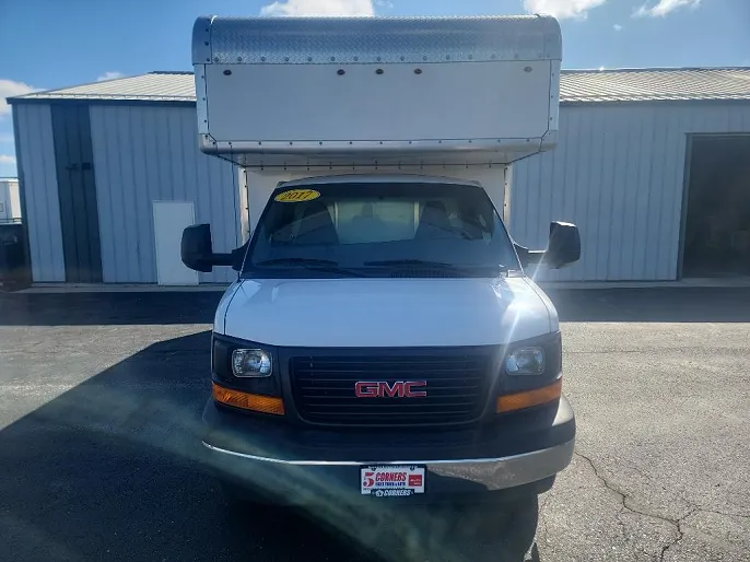 2017 GMC Savana