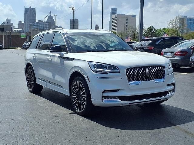 2023 Lincoln Aviator