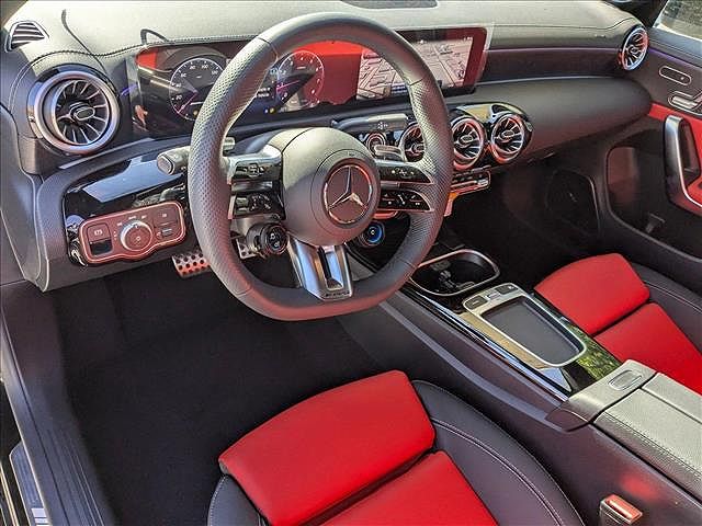2025 Mercedes-Benz CLA