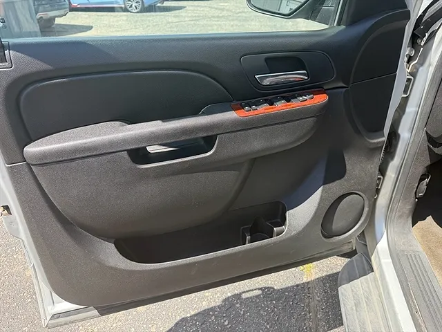 2011 Chevrolet Suburban 2500