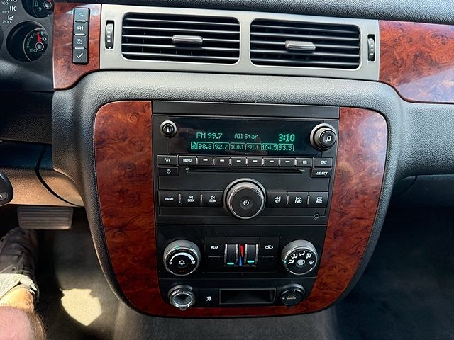 2011 Chevrolet Suburban 2500