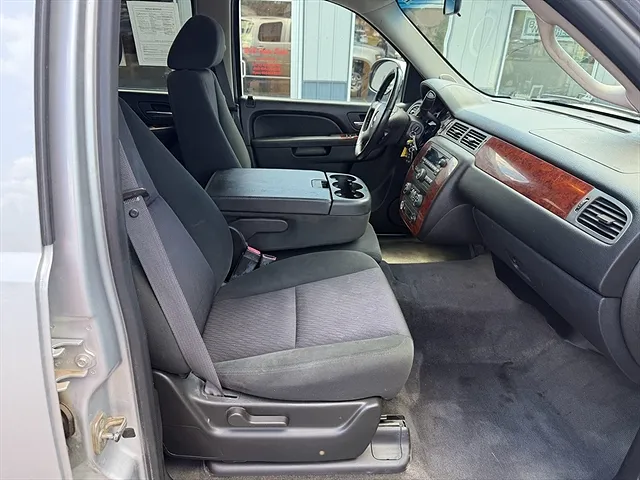 2011 Chevrolet Suburban 2500