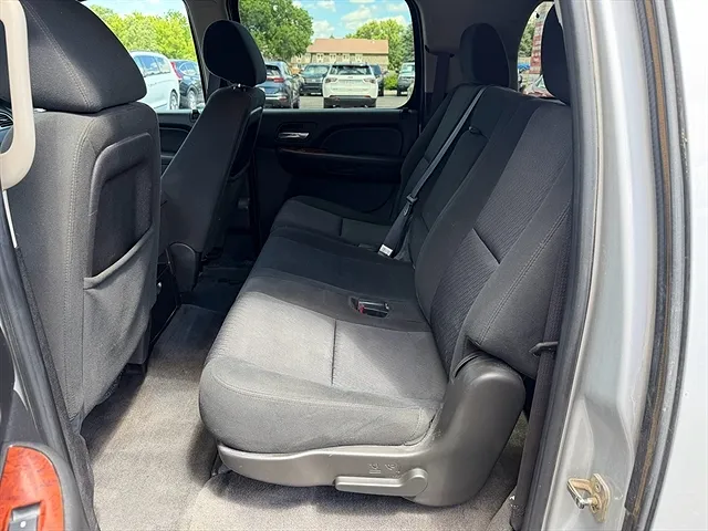 2011 Chevrolet Suburban 2500