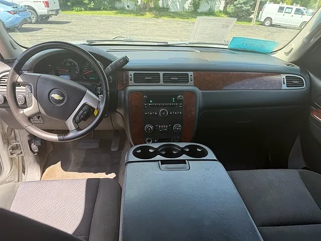2011 Chevrolet Suburban 2500