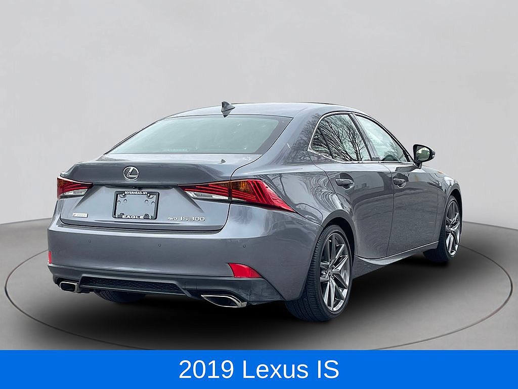 2019 Lexus IS 300 image 5