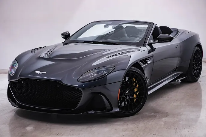 2023 Aston Martin DBS