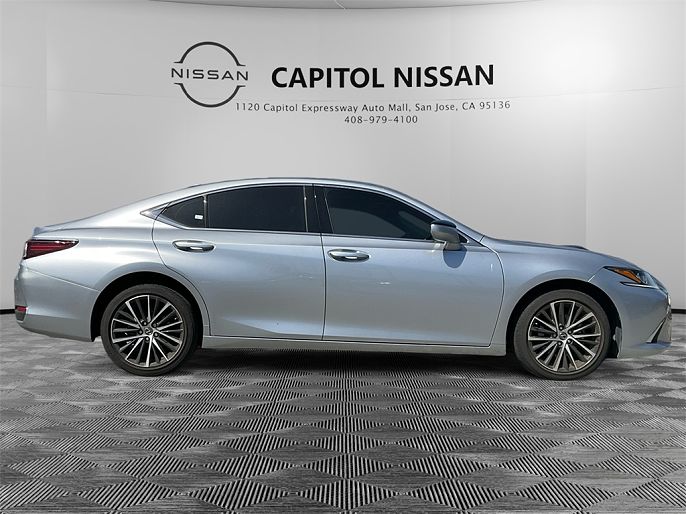 2023 Lexus ES