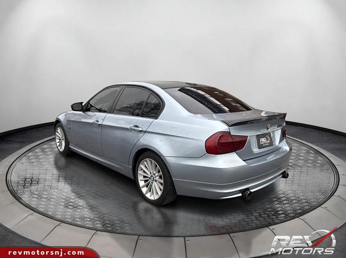 2011 BMW 3 Series