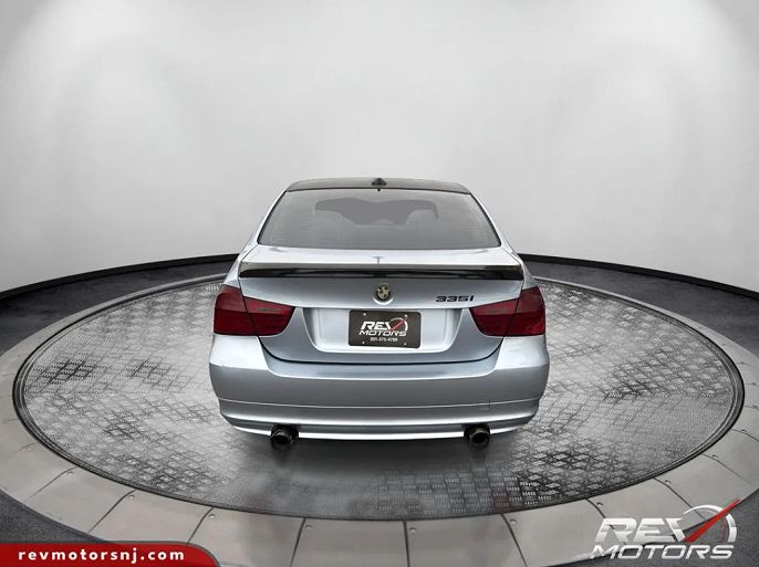 2011 BMW 3 Series