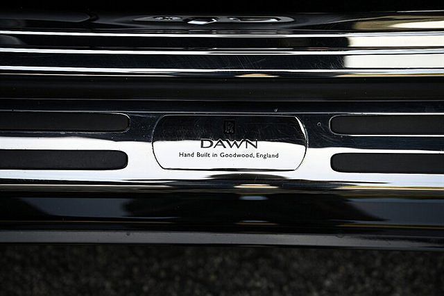 2017 Rolls-Royce Dawn null image 21