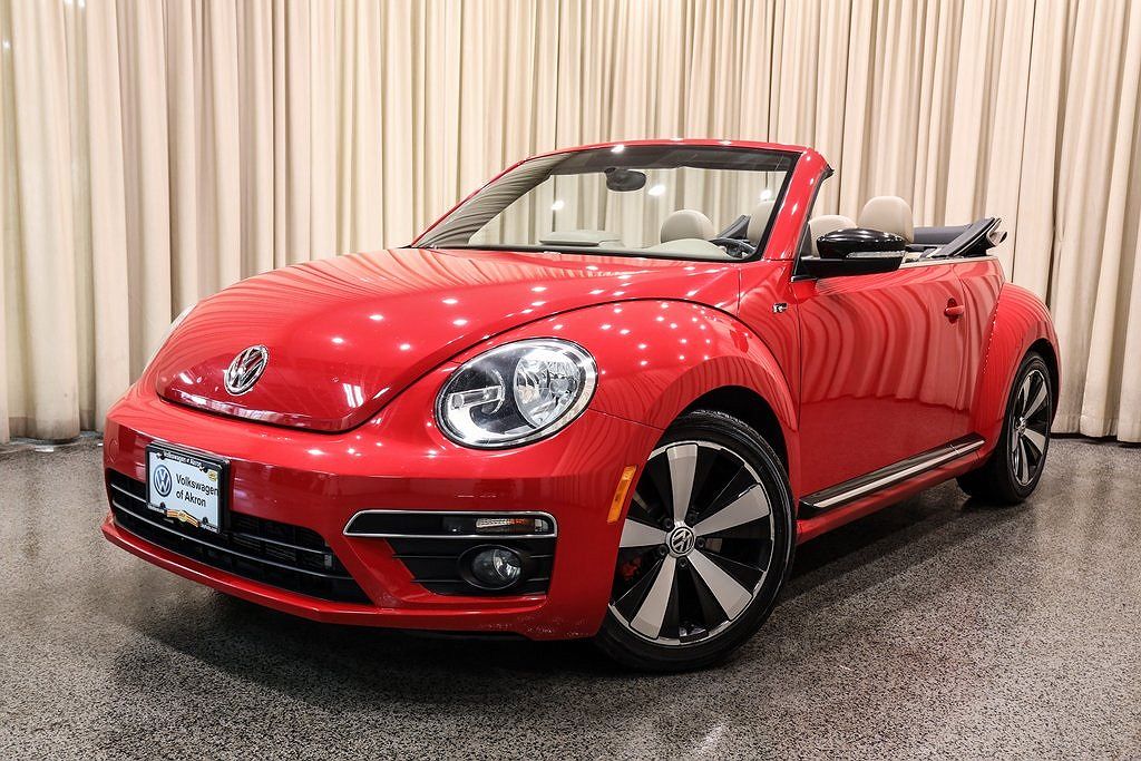 2015 Volkswagen Beetle R-Line image 3