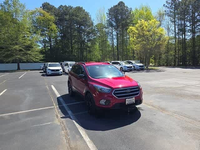 2019 Ford Escape SE image 2