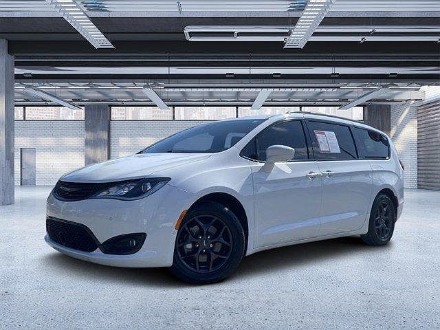 2018 Chrysler Pacifica Touring-L image 0