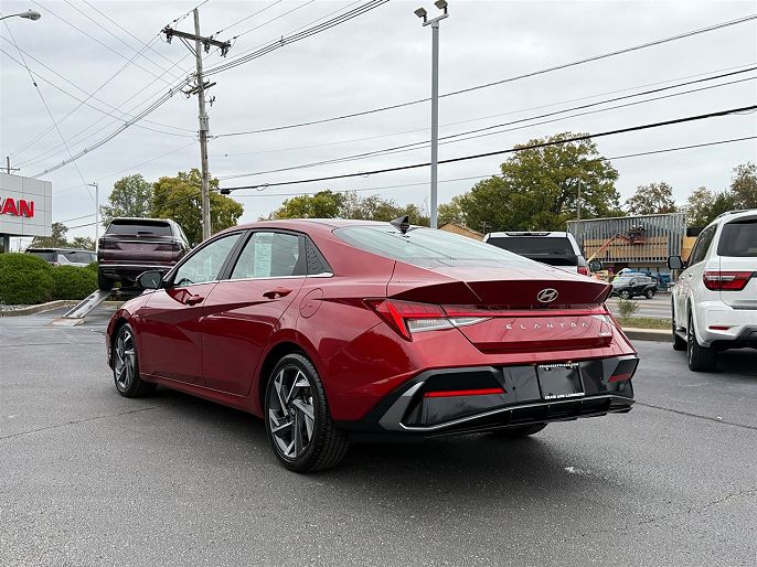 2024 Hyundai Elantra