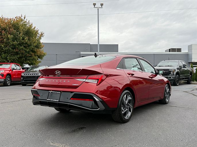 2024 Hyundai Elantra