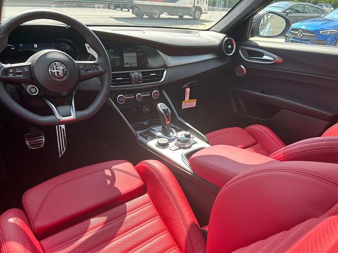 2025 Alfa Romeo Giulia
