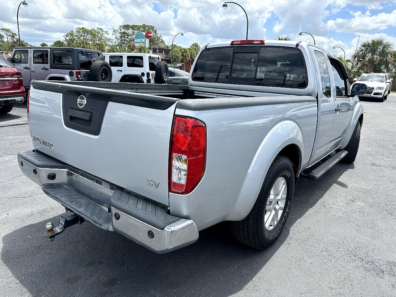 2015 Nissan Frontier SV image 3