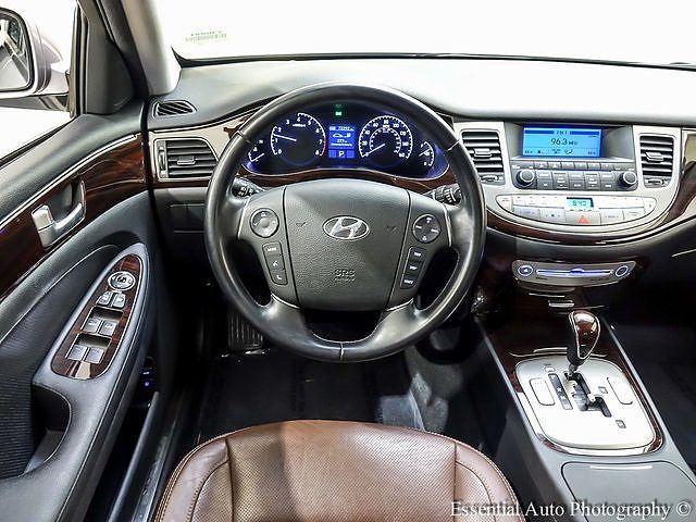 2013 Hyundai Genesis
