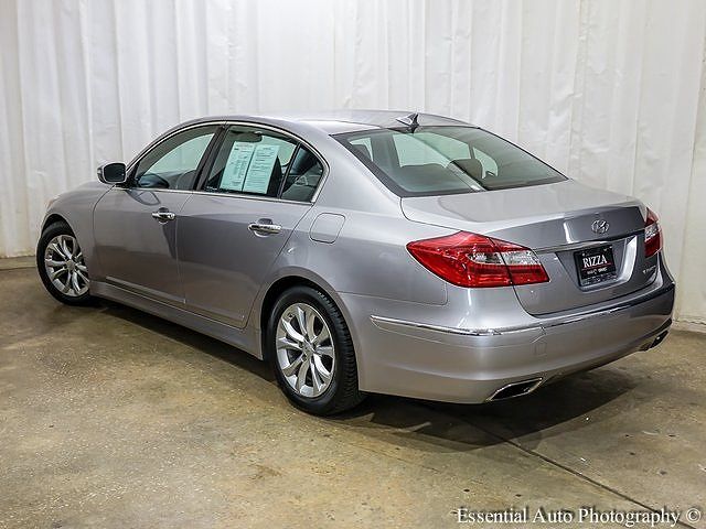 2013 Hyundai Genesis