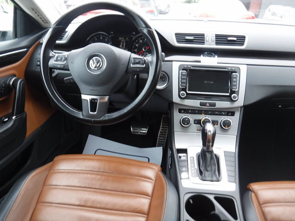 2014 Volkswagen CC Executive image 20