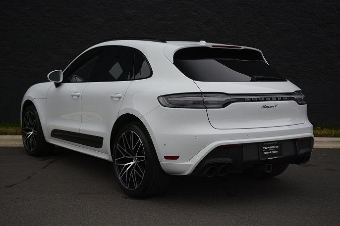 2025 Porsche Macan