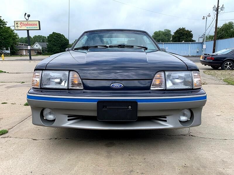 1989 Ford Mustang GT image 8